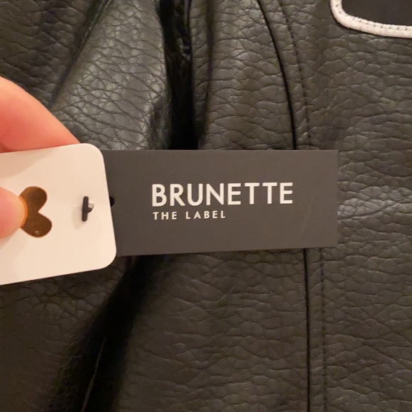 “Brunette” Pleather jacket - Picture 5 of 7